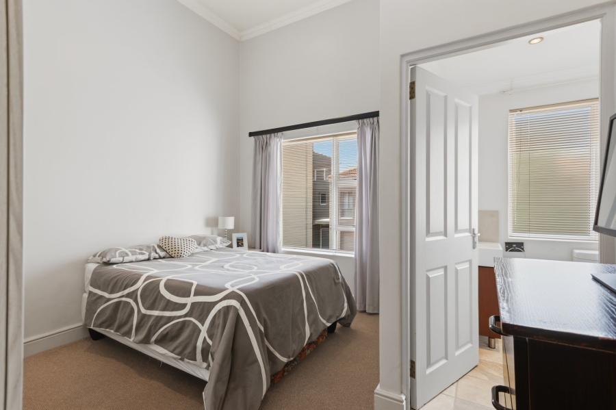 4 Bedroom Property for Sale in Harbour Island Western Cape